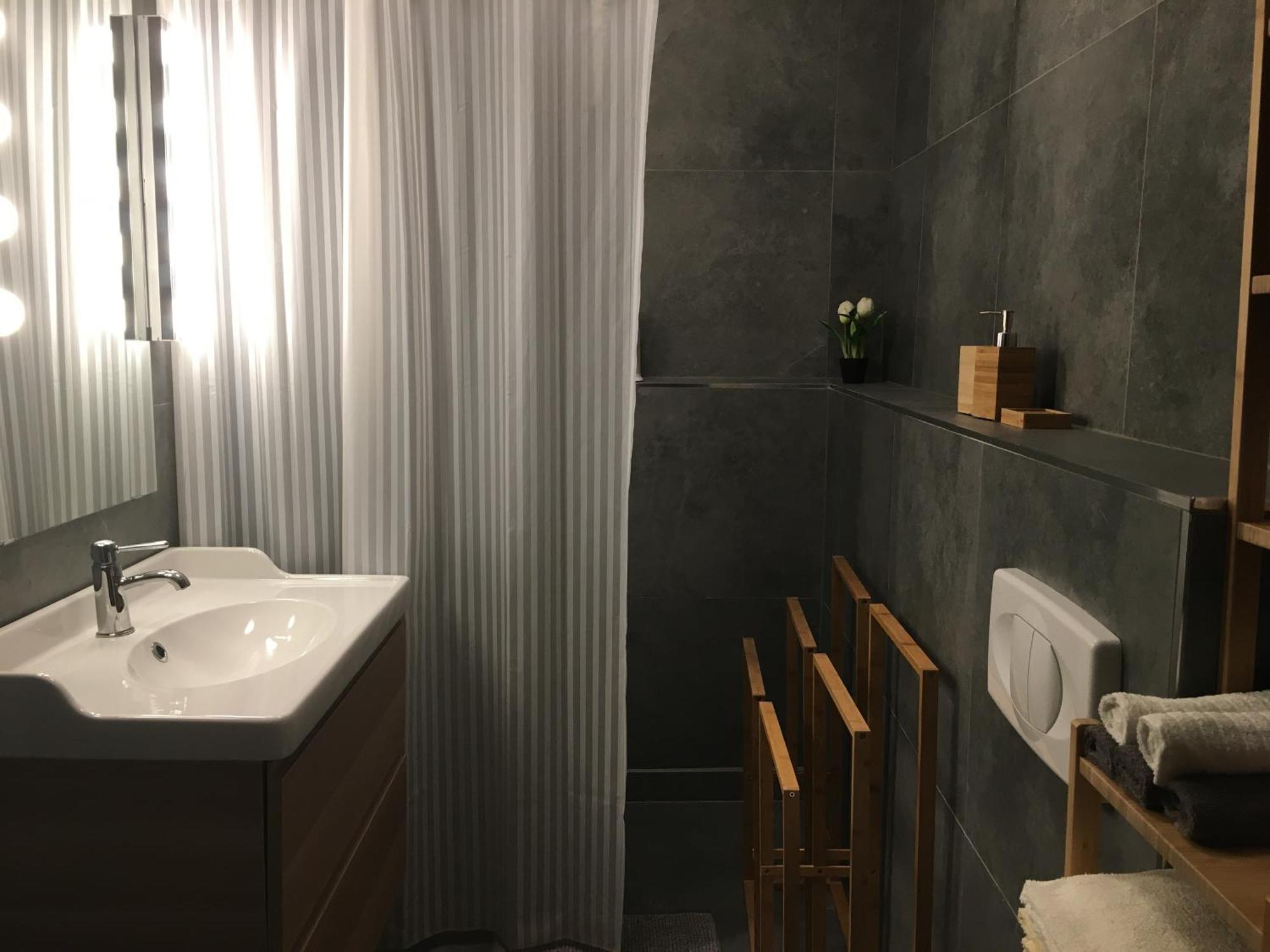 Mandula Vendeghaz Apartment Егер Екстериор снимка